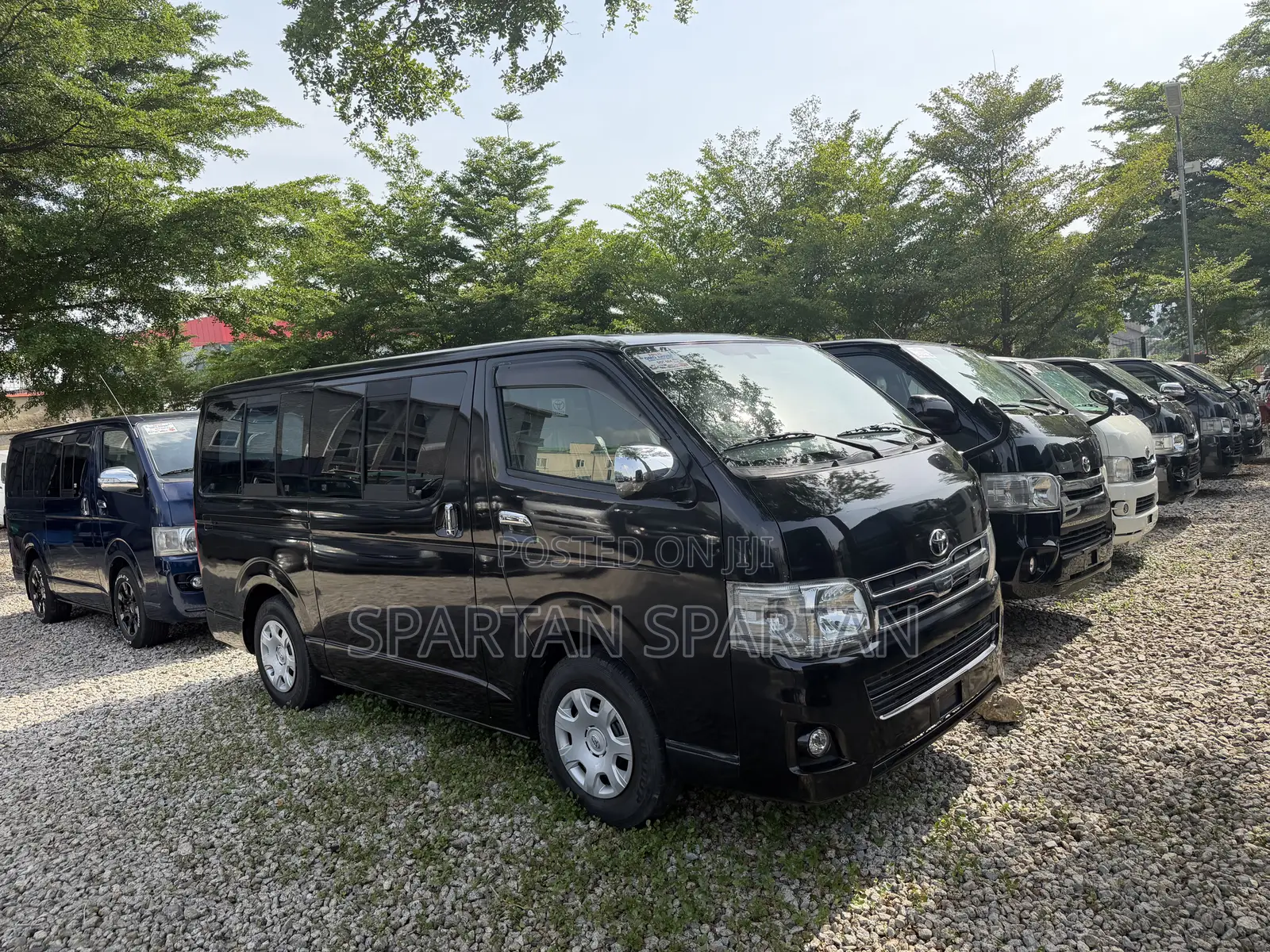 Toyota HiAce 2012 Black