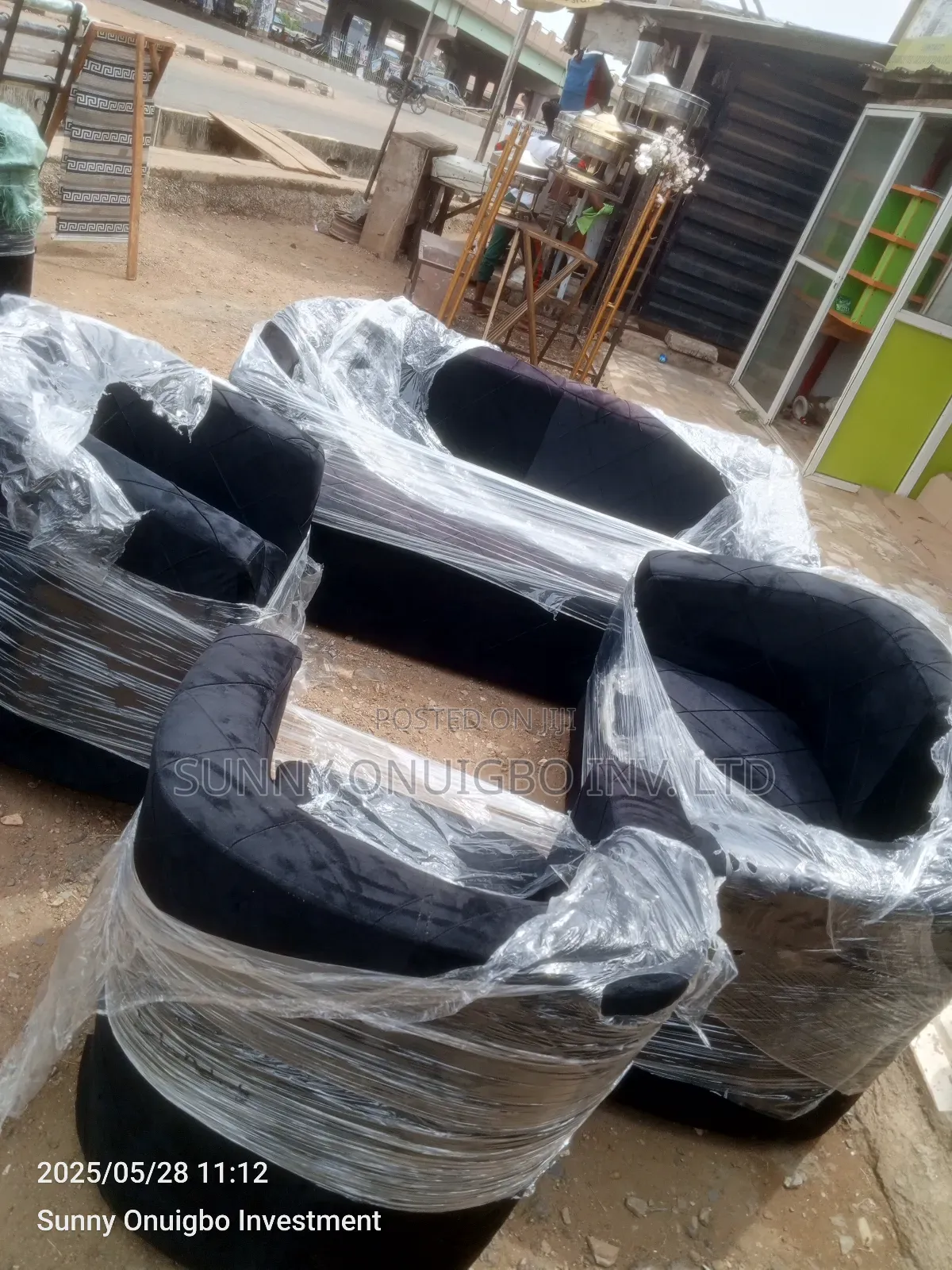 Set Of Sofa Bucket Chairs Black