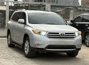 Toyota Highlander 2013 Silver