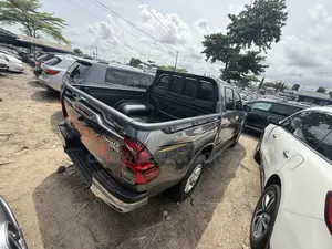 Toyota Hilux Revo Double Cab Petrol 2.7 AWD 2021 Gray