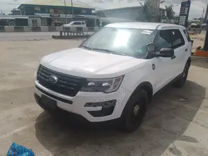 Ford Explorer 2018 White