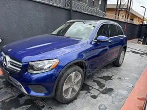 Mercedes-Benz GLC-Class 2018 Blue