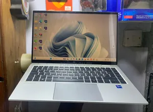Laptop HP EliteBook 1040 G8 32GB Intel Core i7 SSD 512GB