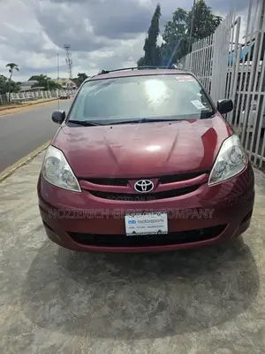 Toyota Sienna LE 4WD 2007 Red