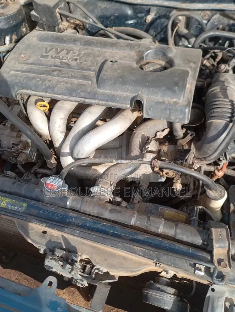 Toyota Corolla 2000 Green