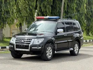 Mitsubishi Pajero 2019 Black