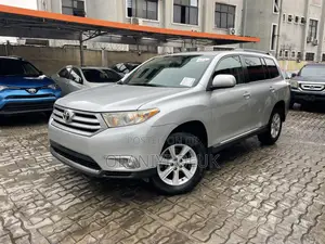 Toyota Highlander 2012 Silver