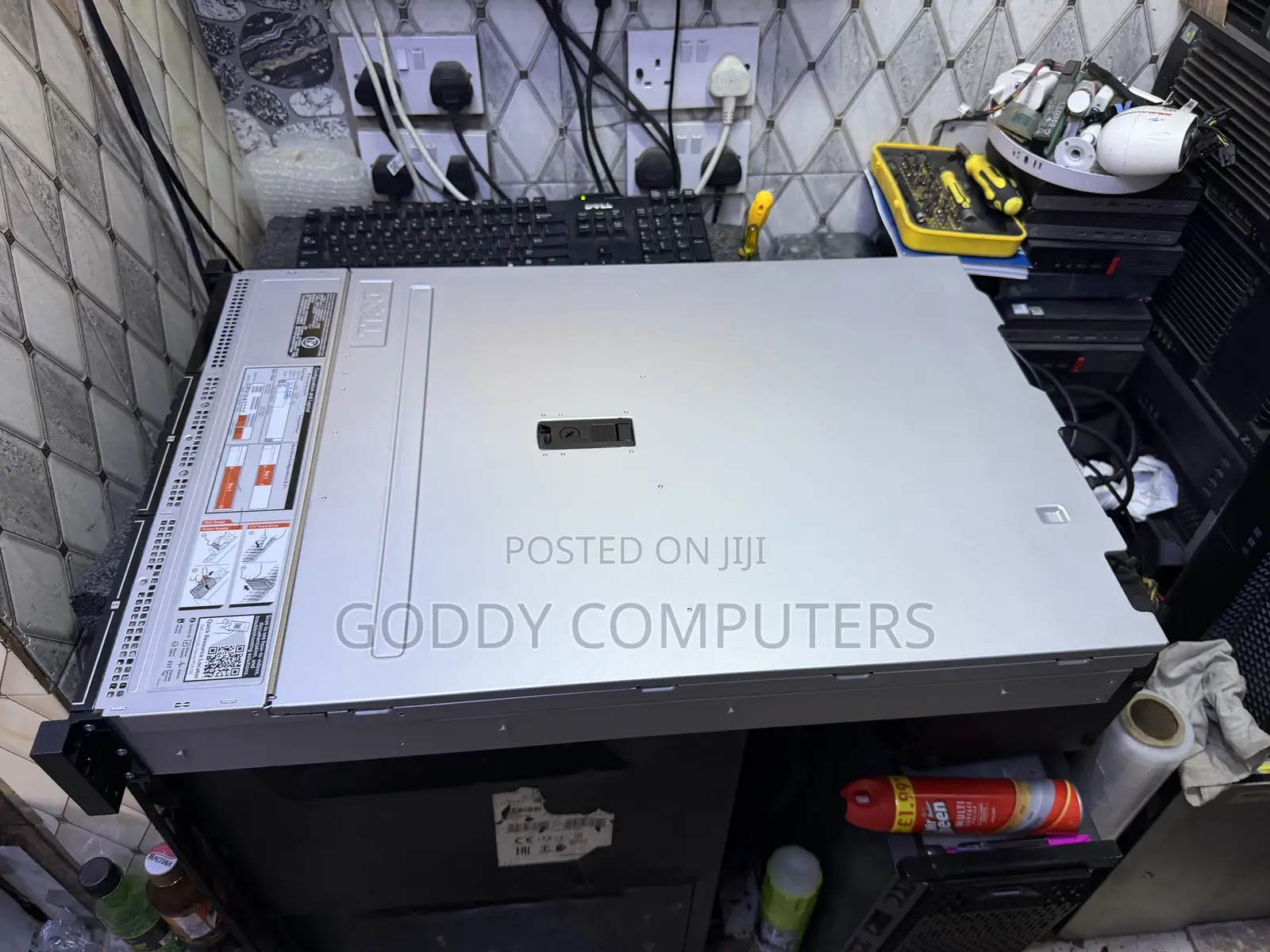 Server Dell PowerEdge R730 32GB Intel Xeon HDD 2T