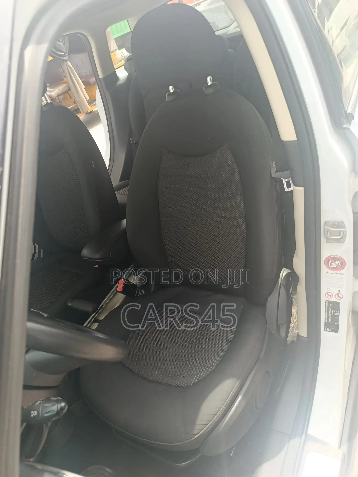 Mini Cooper 2013 White