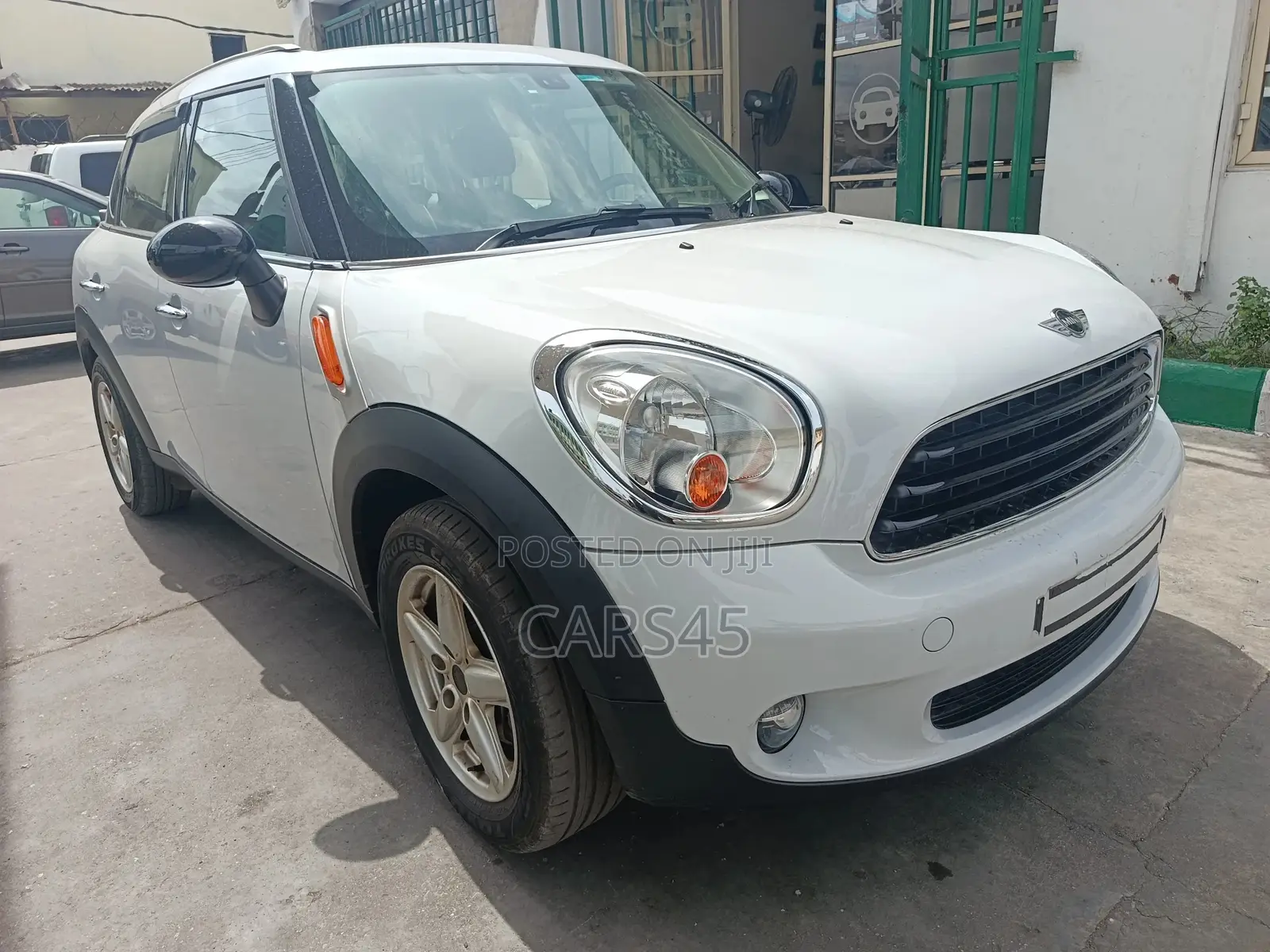 Mini Cooper 2013 White