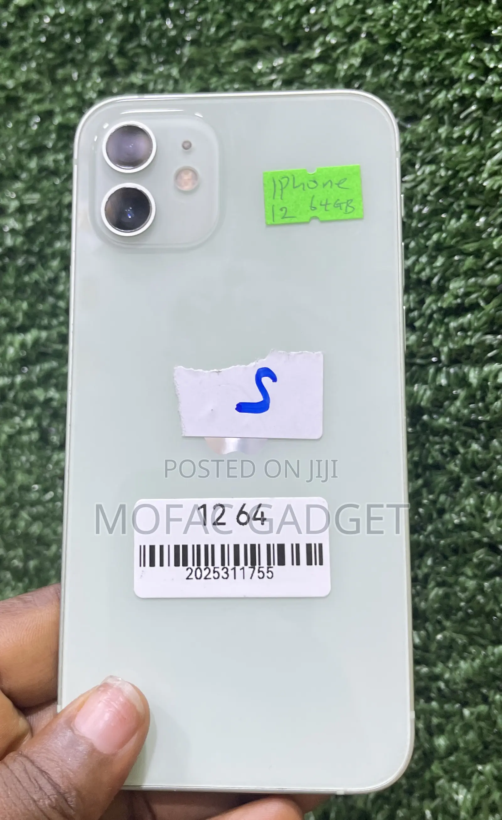Apple iPhone 12 64 GB