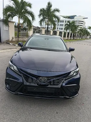 Toyota Camry 2021 Blue