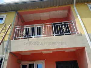 3bdrm Block of Flats in Hassan Block, Elebu, Oluyole Estate for rent
