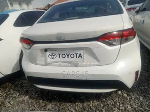 Toyota Corolla 2022 White