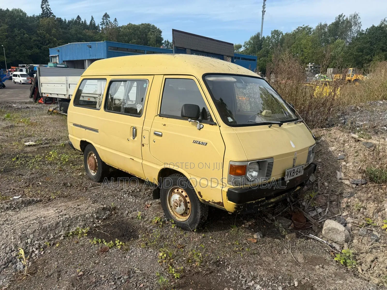 Toyota HiAce 1992 Yellow