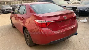 Toyota Corolla 2015 Red