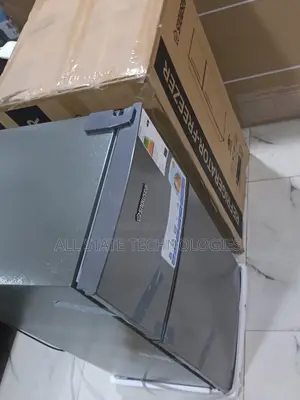 Brand New Snowsea Kitchen Refrigerator 100l