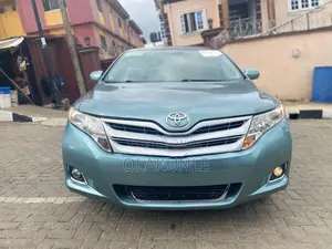 Toyota Venza XLE 2010 Green