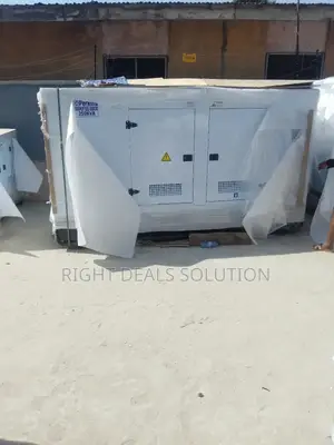 Heavy-Duty 250kva Perkins Soundproof Generator Set for Industr Power