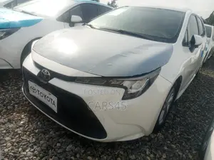 Toyota Corolla 2022 White