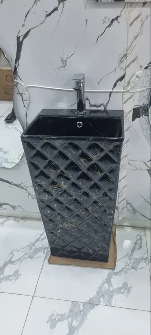 Free Standing Design Mirror