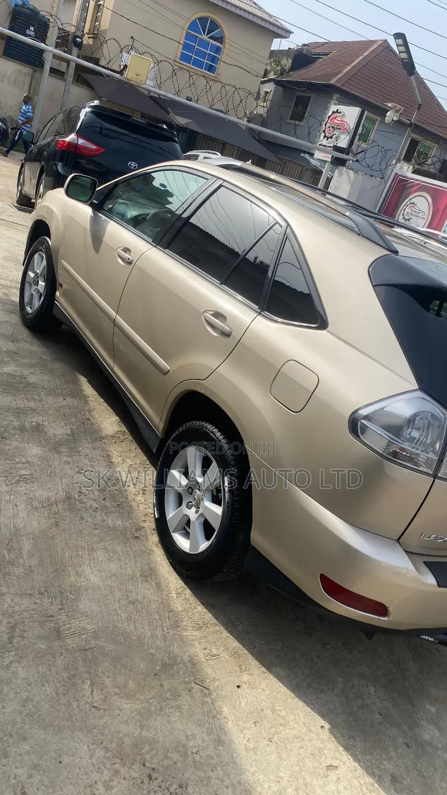 Lexus RX 330 2005 Gold