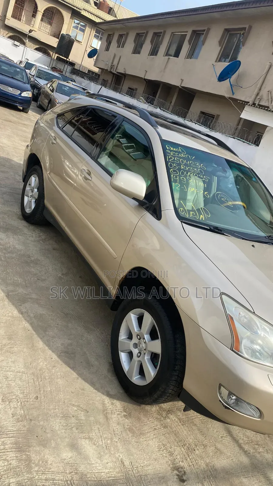Lexus RX 330 2005 Gold