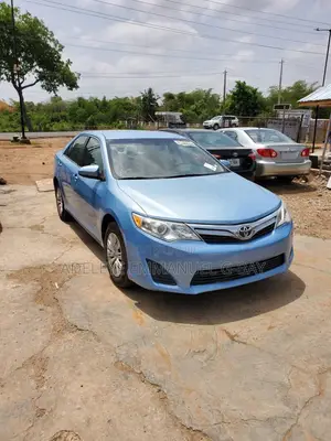 Toyota Camry LE 4dr Sedan (2.5L 4cyl 6A) 2013 Blue