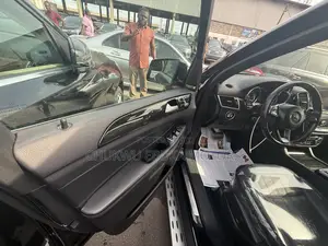 Mercedes-Benz GLE-Class GLE 400 4MATIC 2019 Black