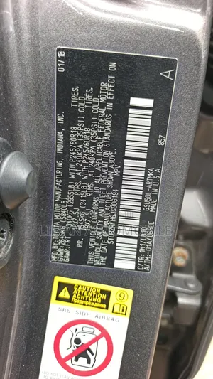 Toyota Highlander XLE 4x4 V6 (3.5L 6cyl 8A) 2018 Gray