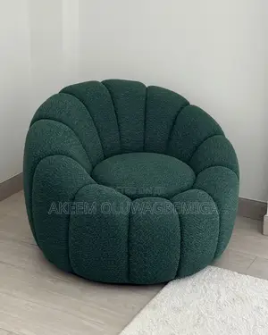 Single Seater Round Shape
