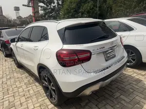 Mercedes-Benz GLA 250 2019 White