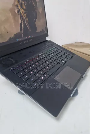 Laptop Alienware X16 r1 16GB Intel Core i7 SSD 1T