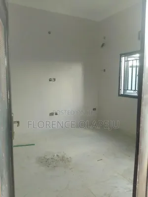 2bdrm Block of Flats in Akoto Estate, Akala Express for rent