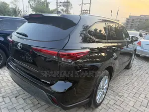 Toyota Highlander 2022 Black