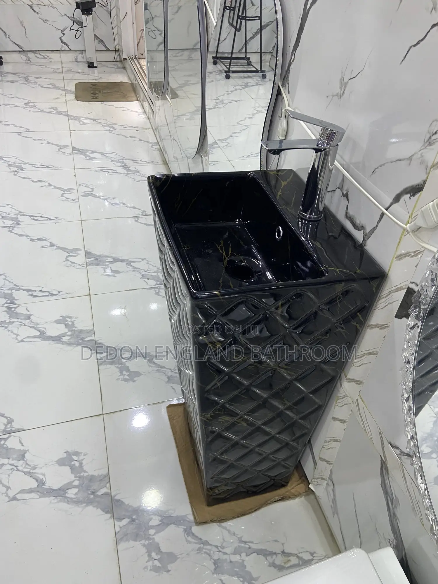 Executive Standing Basin