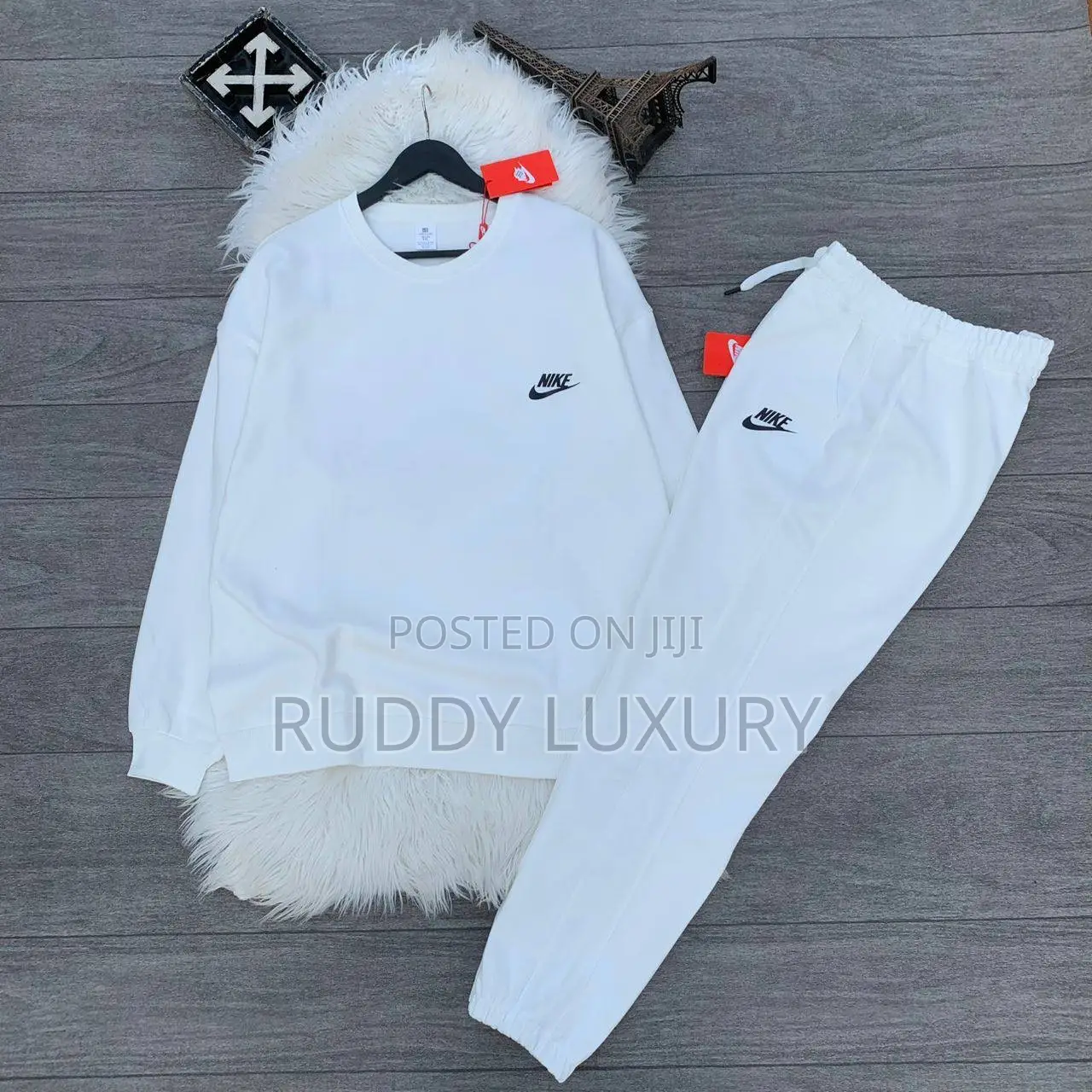 High Quality Nike Up and Down