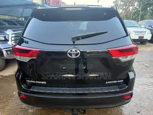 Toyota Highlander 2015 Black