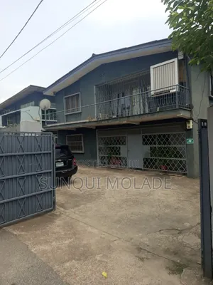3bdrm Block of Flats in Toyin Street for sale