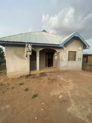 2bdrm Bungalow in Okefoma, Ilorin West for sale