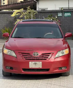 Toyota Camry LE 4dr Sedan (2.4L 4cyl 5A) 2008
