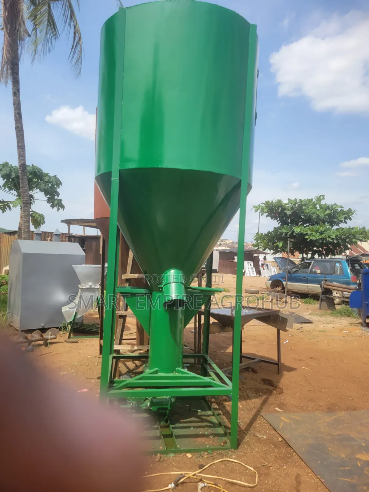 1.5 Tons Feed Mixer (Diesel Powered)