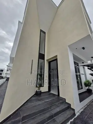 5bdrm Duplex in Ikota for sale