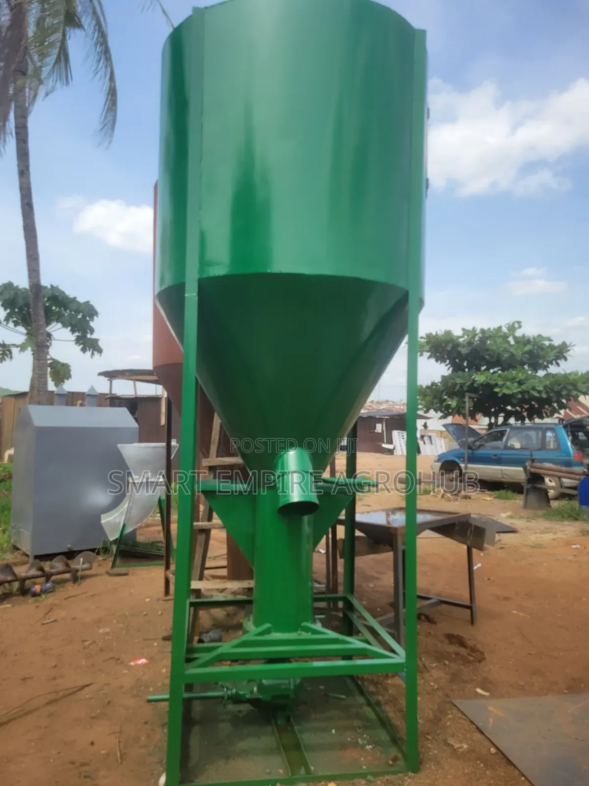 1.5 Tons Feed Mixer (Diesel Powered)