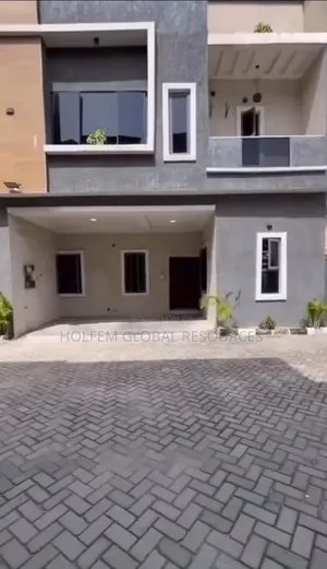 1bdrm Shared Apartment in Golden Palm Estate, Lekki Phase 2 for rent
