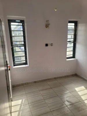 1bdrm Shared Apartment in Golden Palm Estate, Lekki Phase 2 for rent