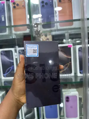 New Samsung Galaxy S10e 128 GB Black