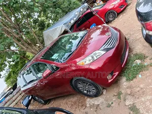 Toyota Sienna LE AWD 7-Passenger 2013 Red