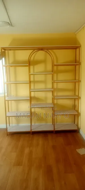 Display Shelf