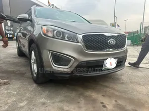 Kia Sorento 4dr SUV 2016 Beige